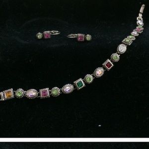 Charming bracelet with earrings